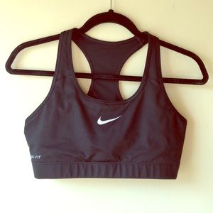 Black Nike Pro Dri Fit Sports Bra o/s
